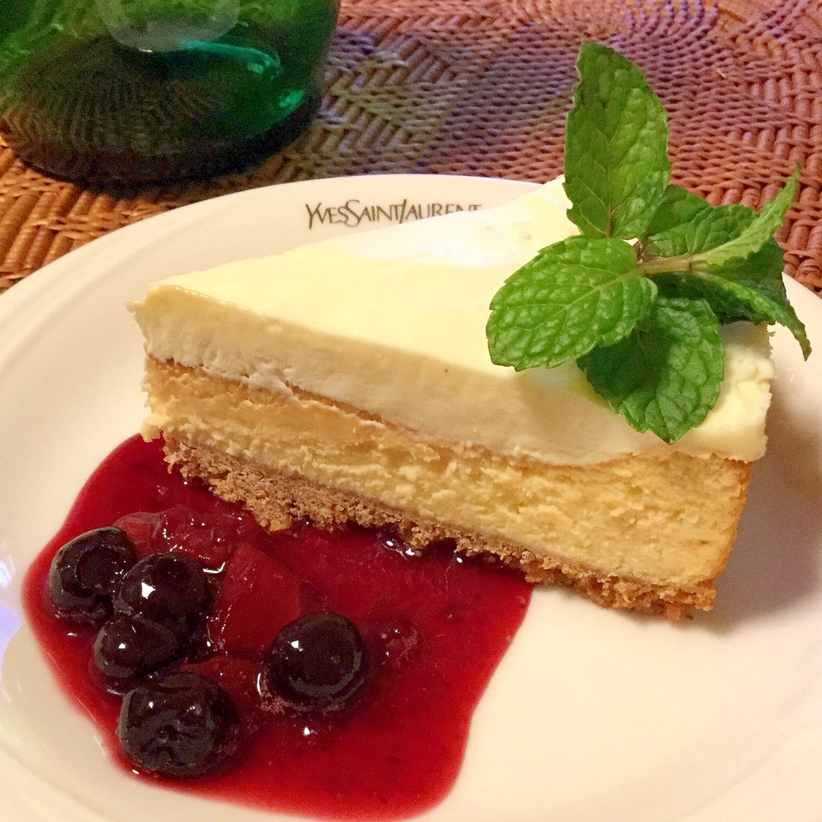 サワークリームtopチーズケーキ ベリーソースで レシピ 作り方 By Chocomenthe 楽天レシピ サワークリームtopチーズケーキ ベリーソースで レシピ 作り方 By Chocomenthe 楽天レシピ